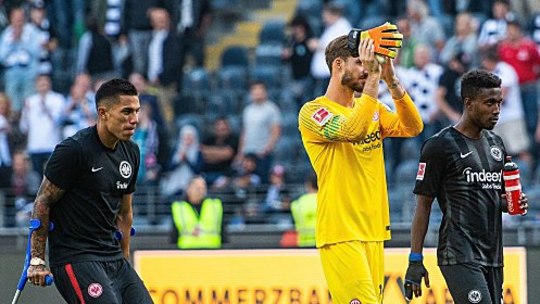 Erlitt gegen Bremen eine schwere Verletzung am linken Sprunggelenk: Carlos Salcedo (li.).