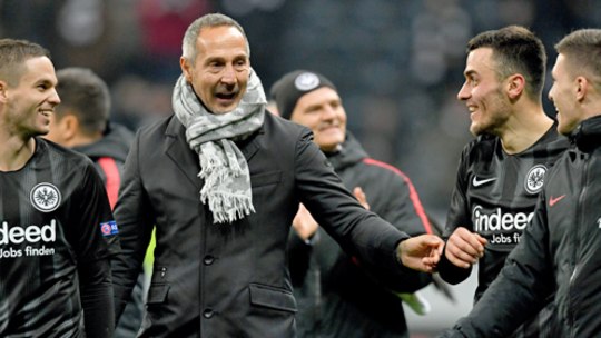 Hat derzeit viel Spaß mit seinem Team: Eintracht Frankfurts Trainer Adi Hütter. 