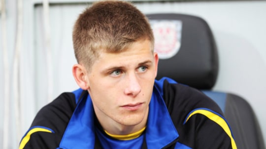 Hat bis 2015 unterschrieben: Tim Welker, 19-jähriger Innenverteidiger des SC Paderborn. 