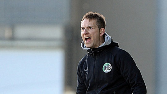 Geht in seine letzte Rückserie mit dem VfB Lübeck: Trainer Denny Skwierczynski.