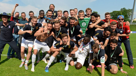 Meister der Mittelrheinliga 2015/16 und Aufsteiger in die Regionalliga West: Der Bonner SC.