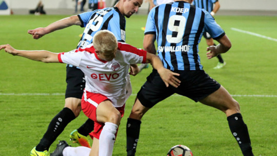 Zeigte mit seiner Mannschaft gegen Waldhof Mannheim eine starke Leistung: OFC-Mittelfeldmann Maik Vetter.