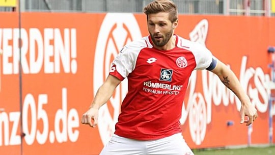 Bestritt unter anderem 45 Erst- und Zweitliga-Spiele für Fürth, Osnabrück und Dortmund: Sebastian Tyrala.
