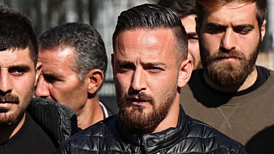 Deniz Naki - hier nach seinem Freispruch im November 2016 - wurde zu einer Bewährungsstrafe verurteilt.