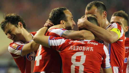 Jubeltraube: Die Spieler von Roter Stern Belgrad feierten am Sonntag den 26. Meistertitel.