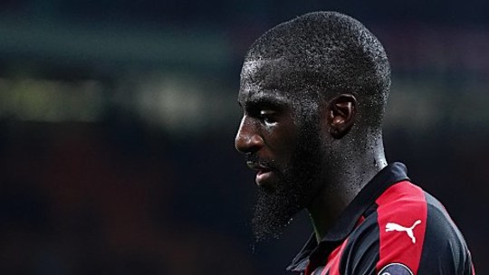 Wurde Opfer rassistischer Beleidigungen: Mailands Tiemoue Bakayoko.