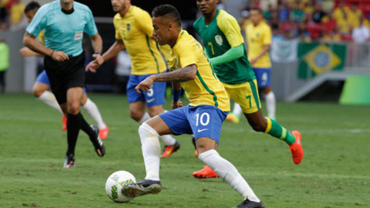 Kein Durchkommen: Neymar & Co. mussten sich gegen Südafrika mit einem 0:0 begnügen.