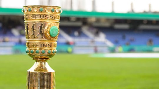 Das Objekt der Begierde: der DFB-Pokal.