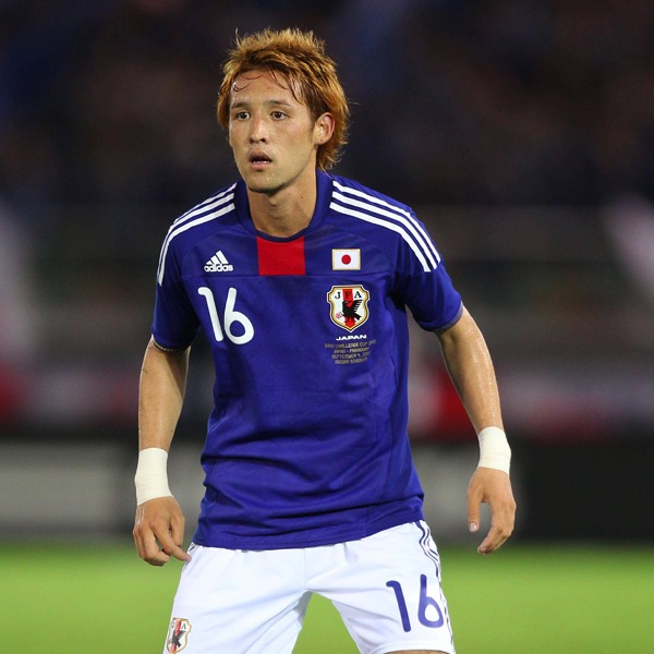 Der Japaner Hajime Hosogai (24) wechselt von den Urawa Red Diamonds zu Bayer Leverkusen. Der Mittelfeldakteur wird beim Werksklub einen Viereinhalb-Jahresvertrag unterzeichnen. Bis 2012 wird der auch als Verteidiger einsetzbare Profi, der abl&#246;sefrei kommt, bei Zweitligist FC Augsburg &quot;geparkt&quot;. 