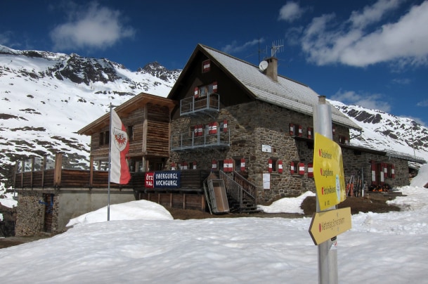 Langtalereckhütte Anfang Mai 2013