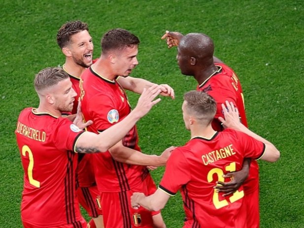 EM 2020 » Gruppe B » Samstag, 12. Juni 2021 21:00 Uhr » Belgien Russland 3:0 (2:0) Http%3A%2F%2Fmediadb.kicker.de%2Fwcms%2F7107%2F77708%2FF4916EF6-C322-4138-852C-D6B98C521EC7