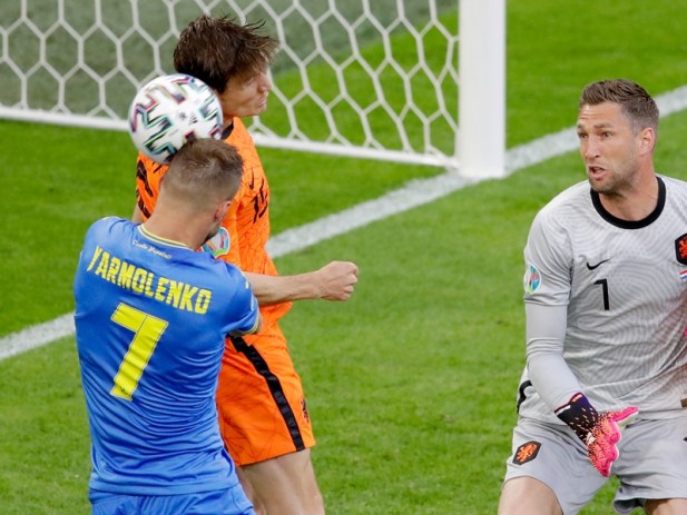 EM 2020 » Gruppe C » Samstag, 13. Juni 2021 21:00 Uhr » Niederlande - Ukraine 3:2 (0:0) Http%3A%2F%2Fmediadb.kicker.de%2Fwcms%2F7110%2F77753%2F4ABADE66-61DA-4C8B-9615-B7032CE0390F