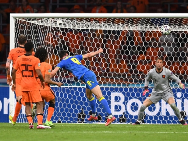 EM 2020 » Gruppe C » Samstag, 13. Juni 2021 21:00 Uhr » Niederlande - Ukraine 3:2 (0:0) Http%3A%2F%2Fmediadb.kicker.de%2Fwcms%2F7110%2F77754%2F83524E12-4379-48D6-9493-4650BF1B489F