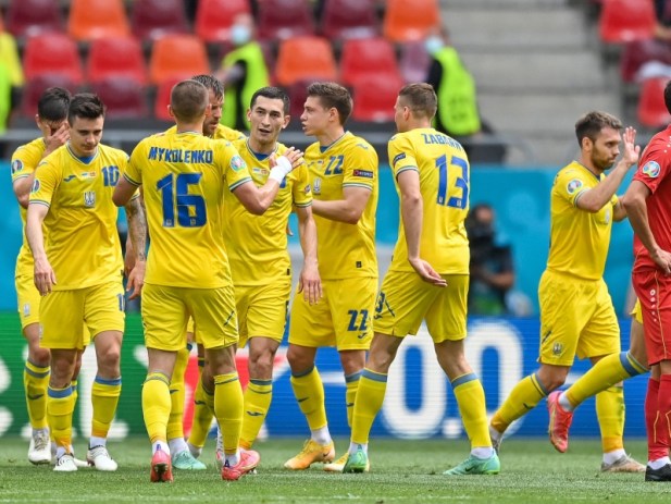 EM 2020 » Gruppe C » Donnerstag, 17. Juni 2021 15:00 Uhr » Ukraine - Nordmazedonien 2:1 (2:0) Http%3A%2F%2Fmediadb.kicker.de%2Fwcms%2F7119%2F77899%2FD9008150-A4C7-4624-ADBD-C29418D7D0CE