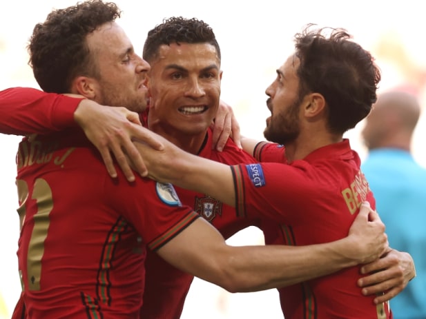 EM 2020 » Gruppe E » Samstag, 19. Juni 2021 18:00 Uhr » Portugal - Deutschland - Seite 2 Http%3A%2F%2Fmediadb.kicker.de%2Fwcms%2F7126%2F77997%2FDDEB8FA6-8262-4D0C-A9EC-2EA99950986A