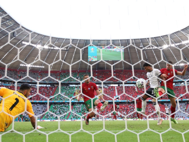 EM 2020 » Gruppe E » Samstag, 19. Juni 2021 18:00 Uhr » Portugal - Deutschland - Seite 2 Http%3A%2F%2Fmediadb.kicker.de%2Fwcms%2F7126%2F77999%2F6D7F7AD8-1825-4B7E-A12A-46E40CC5C7FE