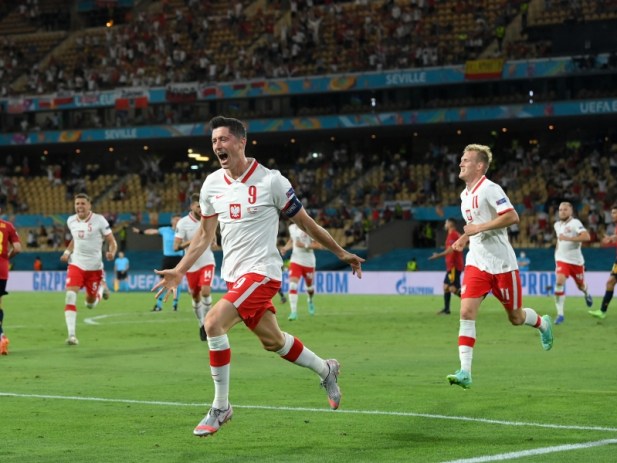 EM 2020 » Gruppe E » Samstag, 19. Juni 2021 15:00 Uhr » Spanien - Polen 1:1 (1:0) Http%3A%2F%2Fmediadb.kicker.de%2Fwcms%2F7127%2F78019%2FA9A25C4A-1FE4-4568-A25C-CBD963AD460C