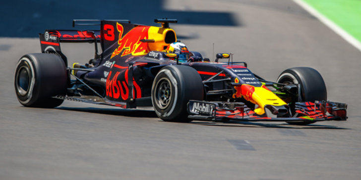 Überraschungssieger in Baku: Red-Bull-Pilot Daniel Ricciardo.