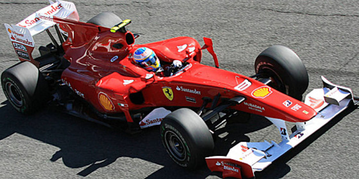 Heimsieg: Fernando Alonso triumphierte mit dem Ferrari beim Heimspiel der Scuderia in Monza. 