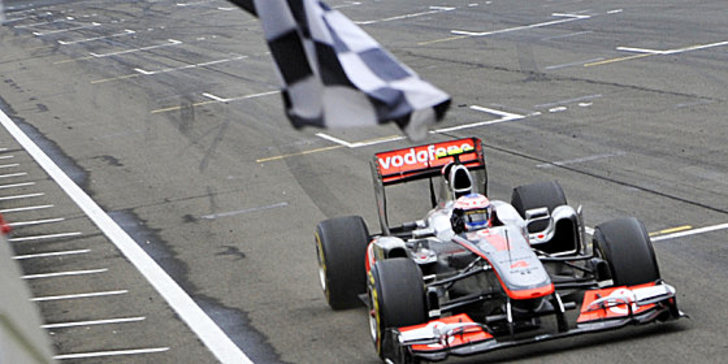 Zweiter Saisonsieg: Der Brite Jenson Button triumphierte beim abwechslungsreichen Grand Prix von Ungarn. 