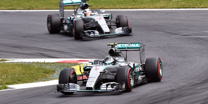 Doppelsieg: Nico Rosberg gewann in Spielberg vor Mercedes-Teamkollege Lewis Hamilton. 