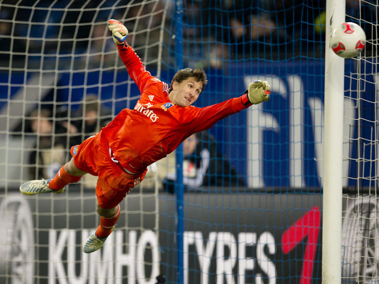 Jaroslav Drobny geh&#246;rte zu den wenigen Hamburger Lichtblicken in der Vorsaison, trotzdem holte der HSV im Sommer Adler abl&#246;sefrei aus Leverkusen. Und es hat sich gelohnt: Der 27-J&#228;hrige ist gleichauf mit Trapp nach kicker-Noten bester Keeper der Liga - und zur&#252;ck in der Nationalelf.