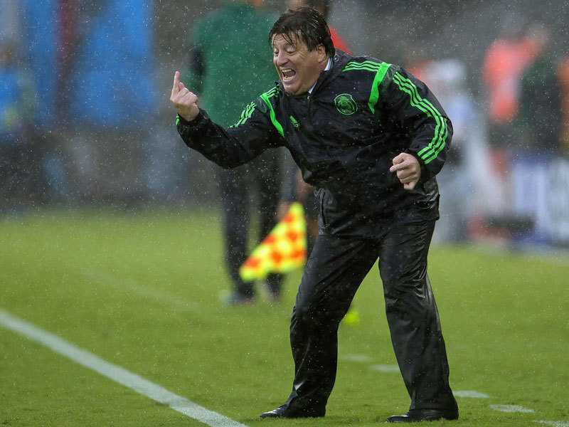 Zampano an der Linie: Mexikos Trainer Miguel Herrera hat gegen Brasilien einen klaren Plan.