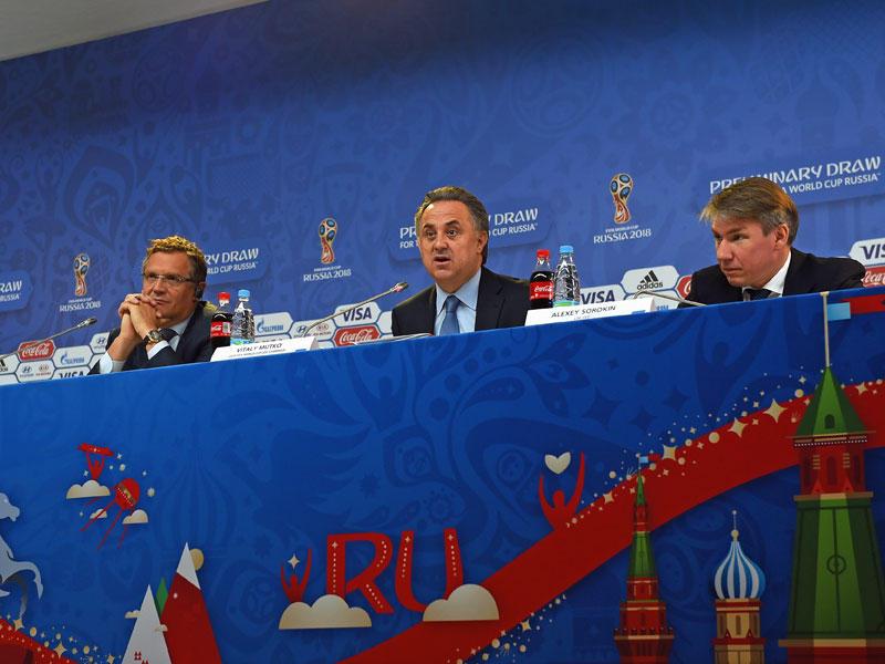 Die FIFA und das russische WM-Organisationsko&#173;mi&#173;tee ver&#246;ffentlichen in St. Petersburg u.a. die WM-Austragungsorte.