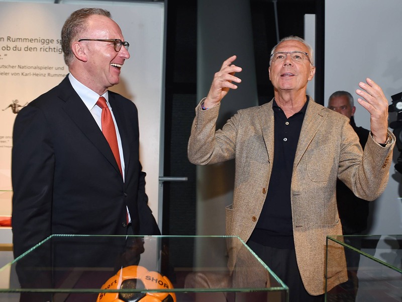 Mahnte einen fairen Umgang mit Franz Beckenbauer an: Bayern-Vorstandschef Karl-Heinz Rummenigge (li.).