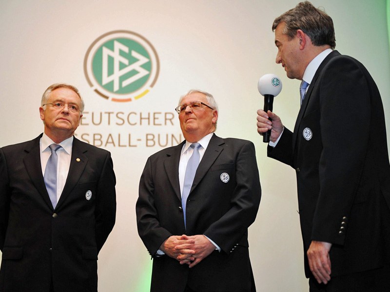 Unter anderem im Fokus der FIFA-Ethik-Kommission: Horst R. Schmidt, Theo Zwanziger und Wolfgang Niersbach.