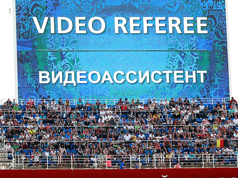 Auch die FIFA macht mit: Bei der WM in Russland kommt die technische Neuerung.