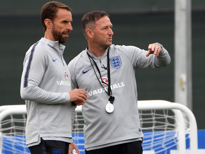 Zwei Tage, die nicht nach Plan liefen: Englands Cheftrainer Gareth Southgate (l.) und Assistent Steve Holland.
