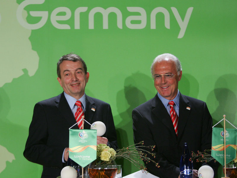 Franz Beckenbauer, 2006 WM-OK-Chef, mit seinem damaligen Vize Wolfgang Niersbach.
