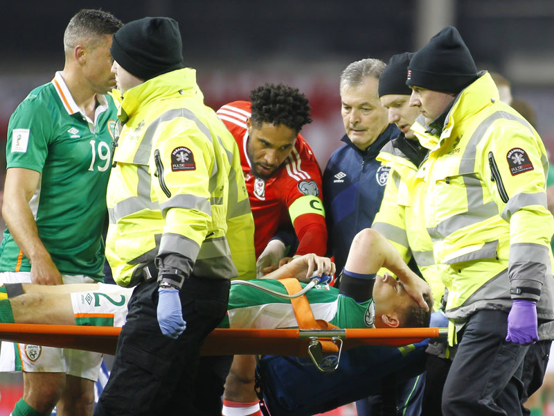 Wird seiner Mannschaft lange fehlen: Irlands Seamus Coleman erlitt im Spiel gegen Wales einen Beinbruch.