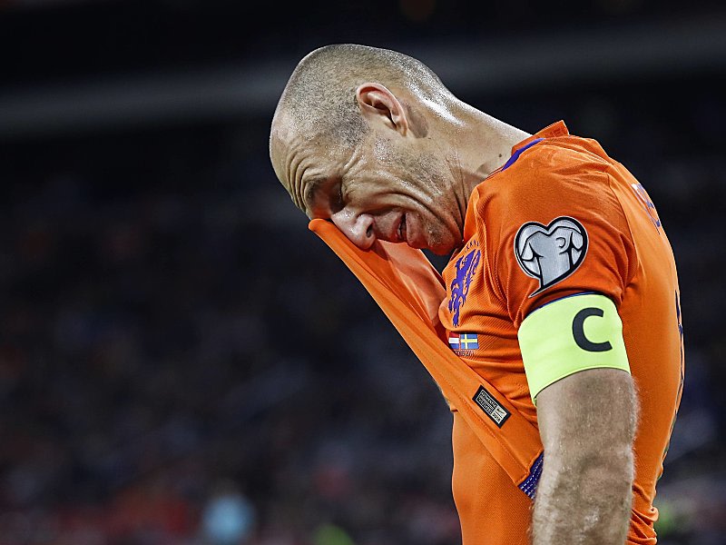 Holland am Boden: Arjen Robben &amp; Co. verpassten trotz eines 2:0-Sieges &#252;ber Schweden die WM 2018.