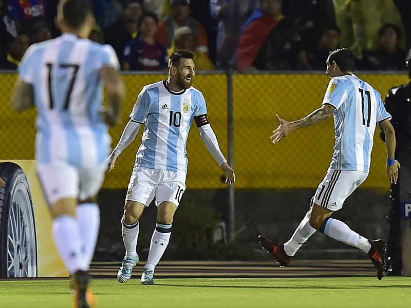 Eine lebende Legende tr&#228;gt eine gesamte Fu&#223;ballnation: Lionel Messi schoss Argentinien ganz allein zur WM 2018.