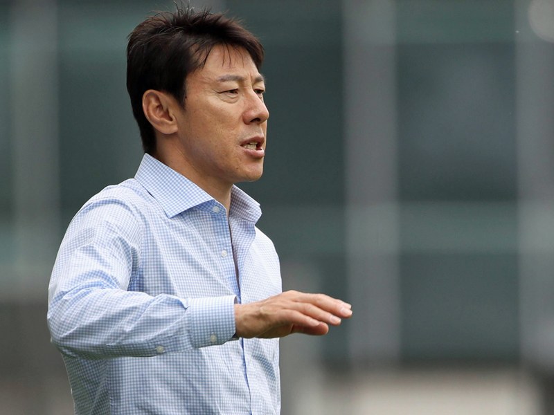 Sah ein torloses Remis seiner Mannschaft: S&#252;dkoreas Trainer Tae-Yong Shin. 