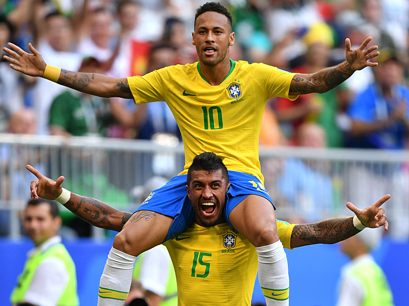 Obenauf: Neymar (oben), Paulinho &amp; Co. schalteten im WM-Achtelfinale Mexiko mit Geduld aus.