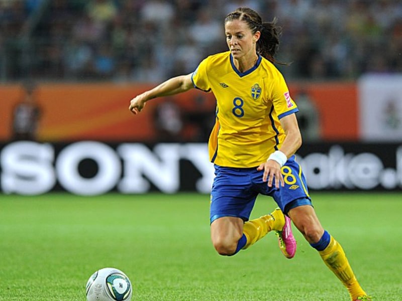 Kann nach ihrem ersten Treffer befreit aufspielen: Schwedens Lotta Schelin.
