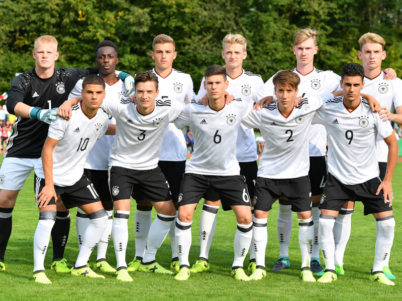 Zweiter Platz: Deutschlands U 17.