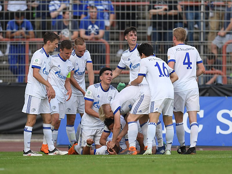 Es ist vollbracht: Schalke 04 gewinnt deutlich gegen Hoffenheim und steht im Finale der A-Junioren-Meisterschaft.