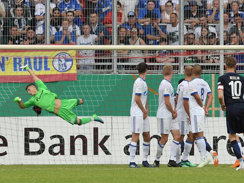 Der Mann der ersten 45 Minuten: Hertha-Kapit&#228;n Florian Krebs (#10) erzielte das 2:0 via perfektem Freisto&#223; selbst.