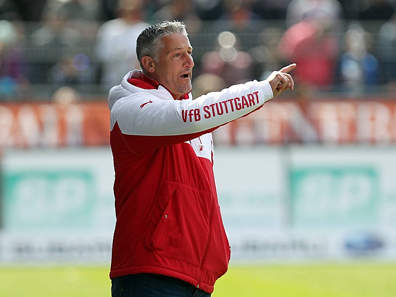 K&#228;mpft mit seinem Team um den Verbleib in der 3. Liga: VfB-II-Coach J&#252;rgen Kramny.