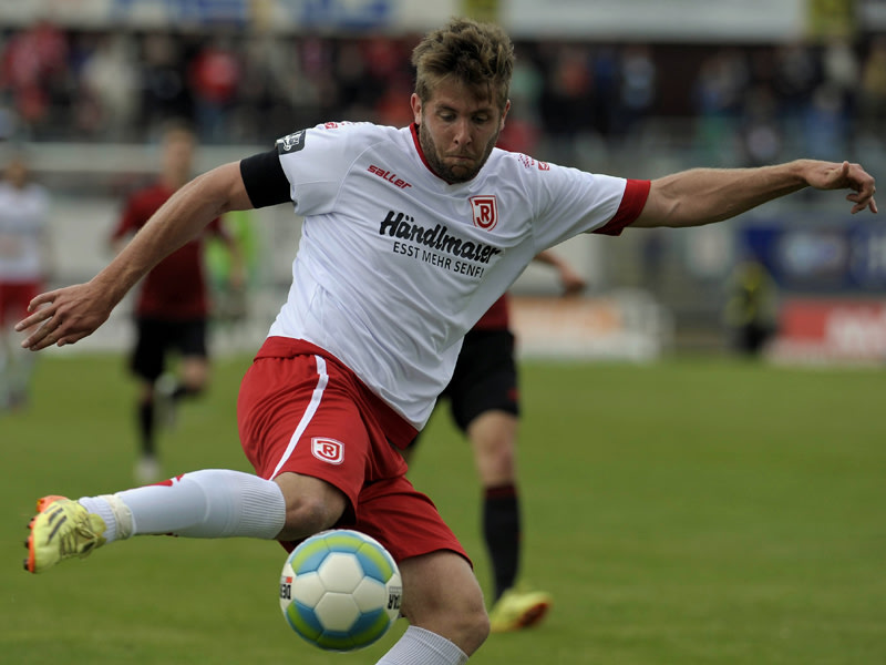 Wechselt im Sommer zur Fortuna: Regensburgs Marco K&#246;nigs.