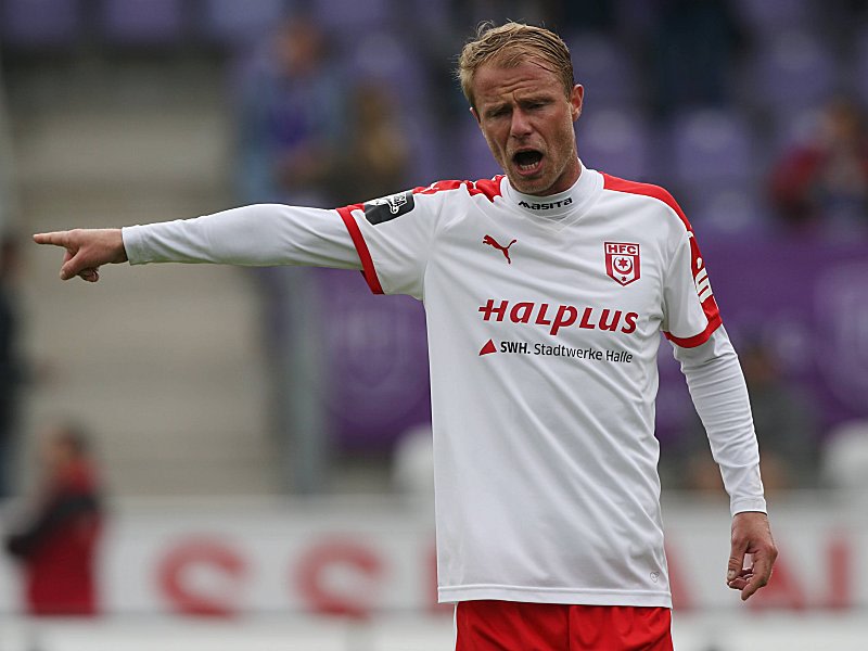 Geballte Routine, klare Ansagen: Marco Engelhardt (Hallescher FC).