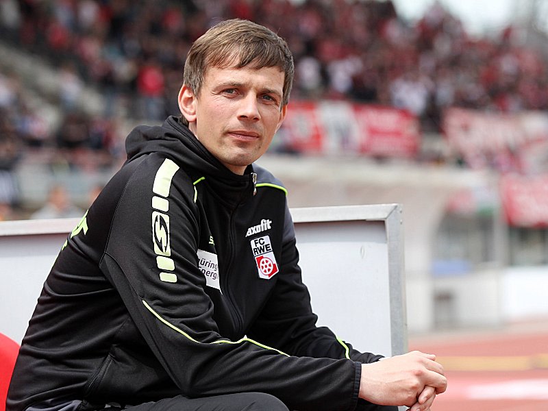 Freut sich mit seiner Mannschaft auf die neue Saison: RWE-Trainer Christian Preu&#223;er. 