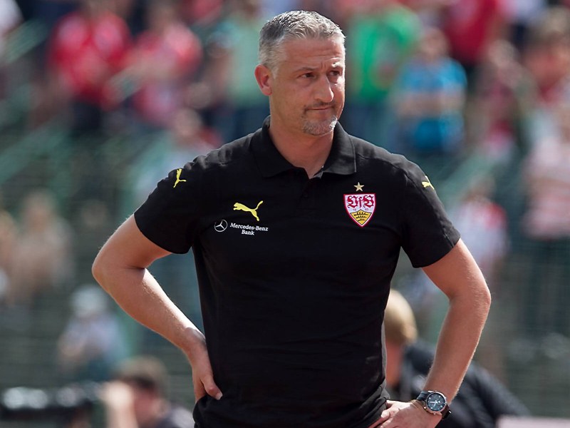 Blickt mit dem Spiel gegen Mainz II einer schweren Aufgabe entgegen: Stuttgarts Trainer J&#252;rgen Kramny.