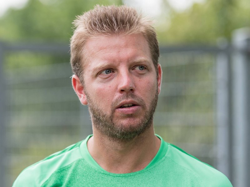 Empf&#228;ngt mit seiner Mannschaft zum Start Aufsteiger Unterhaching: Werders Reserve-Coach Florian Kohfeldt. 
