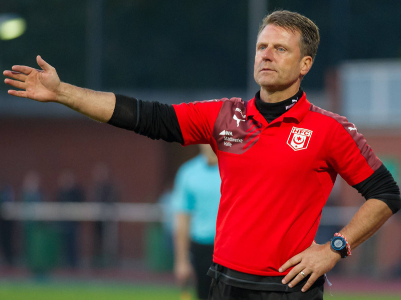 Steht beim Halleschen FC unter Druck: Cheftrainer Rico Schmitt.