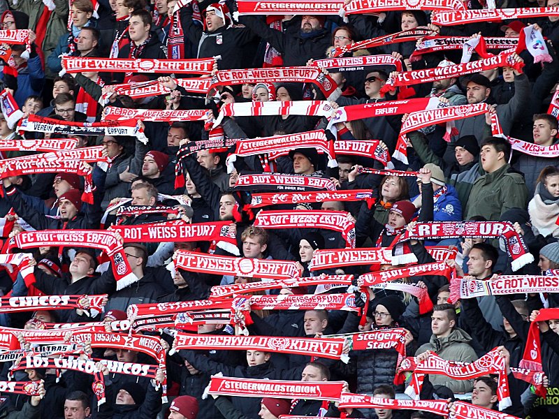 Dem FC Rot-Wei&#223; Erfurt und seinen Fans droht der Abstieg in die Regionalliga.